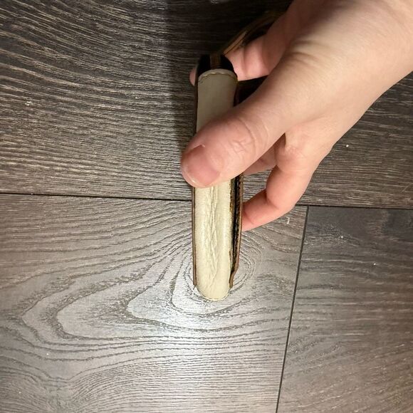 Fossil Fox Keychain Wristlet Zip Around - Picture 4 of 5